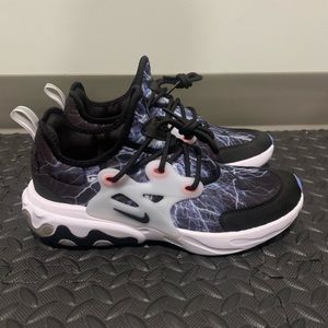 Nike Presto React [Trouble at home] Size 7